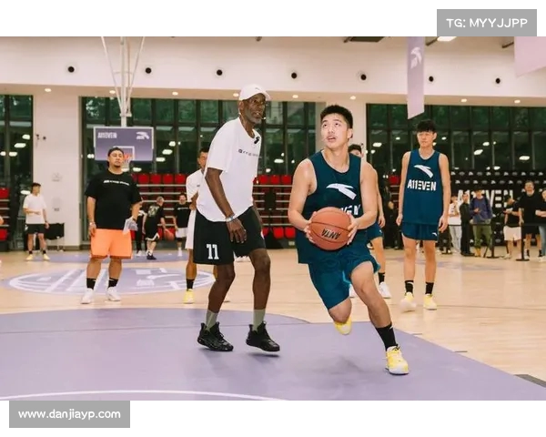 CBA训练营全景解析:探索球员成长之路与赛事准备的幕后故事 CBA训练营全景解析:探索球员成长之路与赛事准备的幕后故事