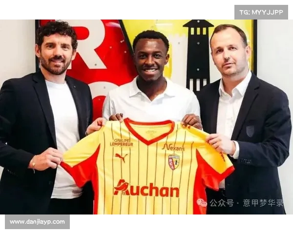 罗马与维罗纳商讨吉拉尔迪转会最后细节即将敲定 罗马与维罗纳商讨吉拉尔迪转会最后细节即将敲定